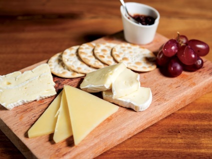 Cum să alegeți o plăcuță de brânză