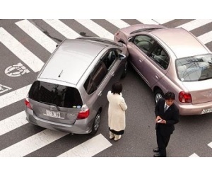 Cum se comportă corect atunci când analizați un accident rutier