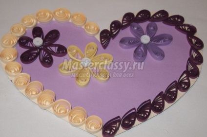 Hogyan készítsünk egy Valentin papírból Quilling technika