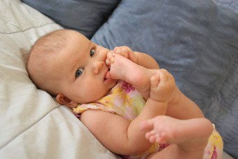 Torticollis az újszülöttek okoz, a tünetek, a kezelés