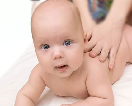 Torticollis csecsemők a betegség tünetei; megelőzés; kezelés