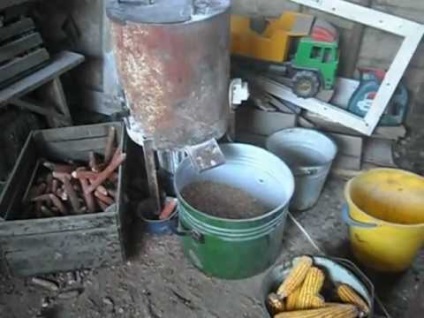 Corn házi törő - zúzó kalászokat a videó portál Zaporozhye