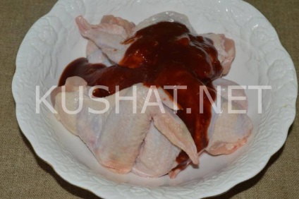 Csirke szárny szójaszósszal ketchup
