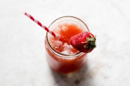 Băuturi de vară de la căpșuni top-5 rețete - sfaturi culinare pentru cei cărora le place să gătească delicioase -