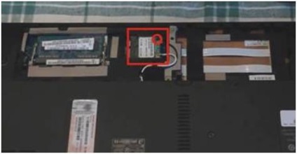 Laptop emachines e642g - dezasamblarea, curățarea și înlocuirea grăsimii termice
