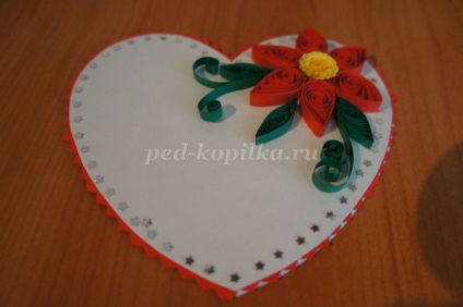 Carte poștală de Valentine în quilling cu mâinile proprii