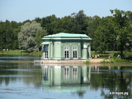 Pavilionul lui Venus în descrierea și fotografia parcului palatului