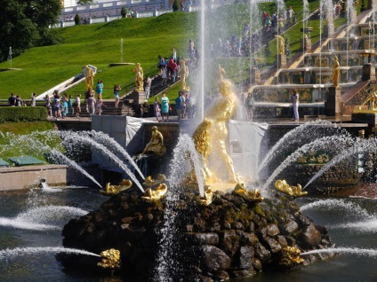 Fântâni Peterhof, parcuri și alte atracții, totul despre călătorie