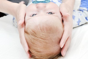 Plagiocephaly, miért a fej formáját van beállítva