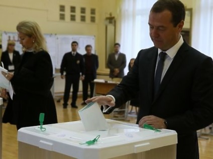 Putin și Medvedeva au votat în alegeri într-o dispoziție diferită - politică, Rusia