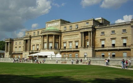 Monarch Residence Istoria Palatului Buckingham