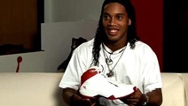 Ronaldinho, date personale, biografii, stiri Ronaldinho (Ronaldo de Assis