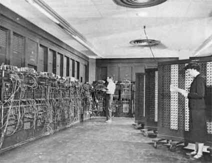 Primul calculator din lume, computer acasă, asamblare, configurare, întreținere, reparații