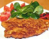 Schnitzel de carne de porc într-o tigaie - rețete clasice, tocate, cu brânză