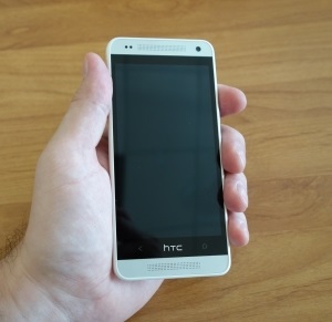 Htc un mini smartphone