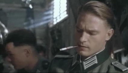 Haircutting Hitler Fotografie de tineret și video despre tehnica acestei coafuri