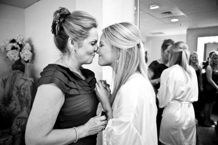 Fotografiile de nunta ale femeilor nou-nascuti cu mamele