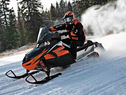 Gestionarea snowmobilului, conducerea snowmobilului, cum să conduci un snowmobile, formula7