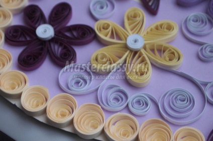 Valentine cu propriile sale mâini în tehnica quilling