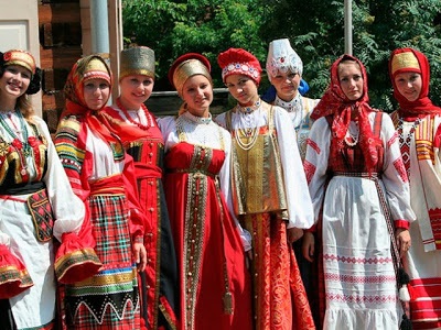 O petrecere în stilul folcloric rusesc, sunt mama!