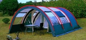 Am ales echipament de camping - cort, odihnă activă
