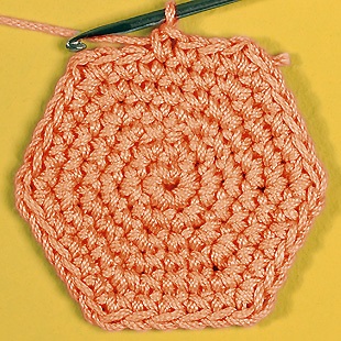 Detalii de tricotat catifelate, legate prin clopote fara sutien de croșetat