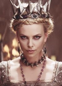 Imaginea de aur a lui Charlize Theron va fi amintit de mult timp