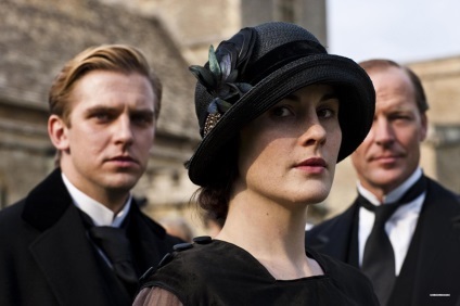 80 Foto de Mary (Michelle Dockery) în drama Downton Abbey