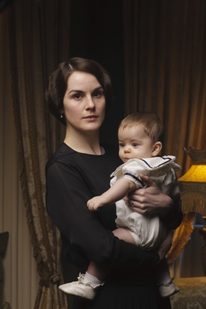 80 Foto de Mary (Michelle Dockery) în drama Downton Abbey