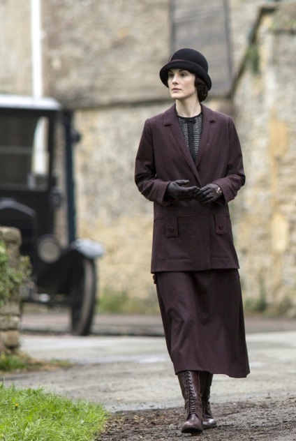 80 Foto de Mary (Michelle Dockery) în drama Downton Abbey