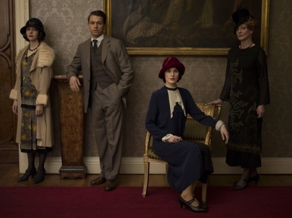 80 Foto de Mary (Michelle Dockery) în drama Downton Abbey