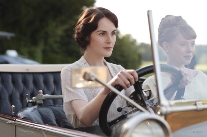 80 Foto de Mary (Michelle Docker) în drama Downton Abbey