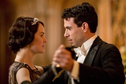 80 Foto de Mary (Michelle Dockery) în drama Downton Abbey