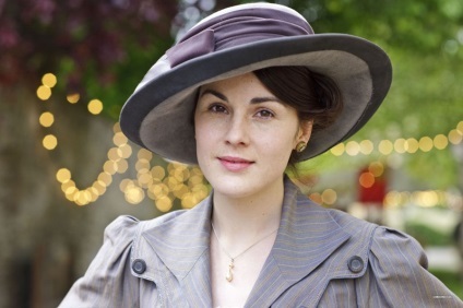 80 Foto de Mary (Michelle Dockery) în drama Downton Abbey