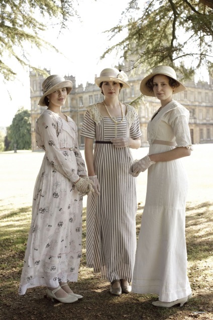 80 Foto de Mary (Michelle Dockery) în drama Downton Abbey