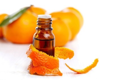 Uleiul de portocale pentru revizuirea facială a fito-esenței eterice de portocale