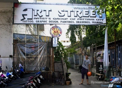 Art utca Pattaya - és tatoo kép - élek tailandeya él Thaiföldön