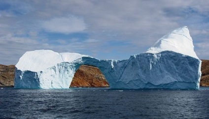 Iceberg-urile sunt reci și misterioase