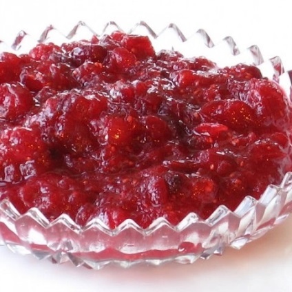 Cowberry pentru iarnă - rețete fără gătit și fără zahăr - compot, conservă