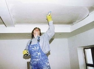 Cum să albă tavanul - creta sau var