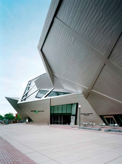 Daniel Libeskind indignat de liniste, design de lux