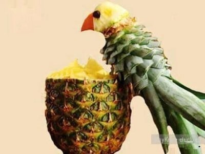 Fă un papagal din ananas