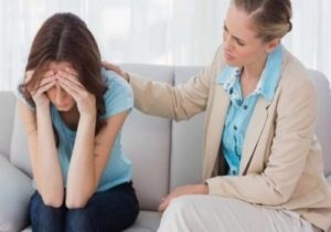 Depresszió a nők, a tünetek okait és módjait harci