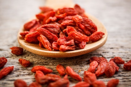 Goji (dereza vulgaris), proprietăți medicinale de boabe chinezești, proprietăți medicinale ale crinului, luați ceai