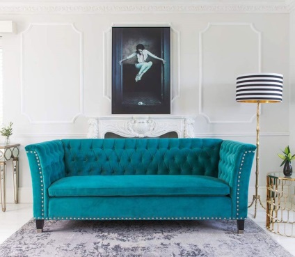 Kék kanapé belső szabályzat kék kanapén