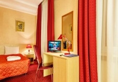 Hotelul Oxana 3 (m