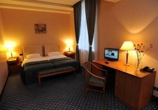 Hotelul Oxana 3 (m