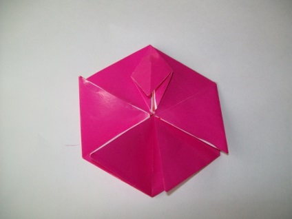 Făcând o fulg de zăpadă origami