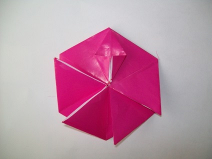 Făcând o fulg de zăpadă origami