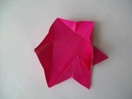 Făcând o fulg de zăpadă origami